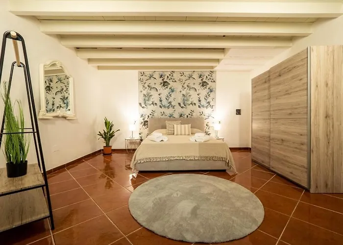 Dimore Castello بيت للعطل